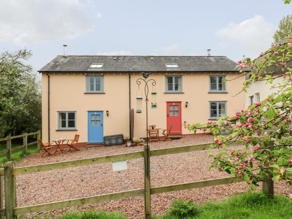 Apple Cottage Кредитон Экстерьер фото